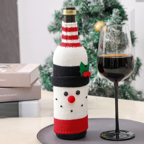 Christmas Santa Wine Bottle Cozy - Knitted Decor for Holiday Parties