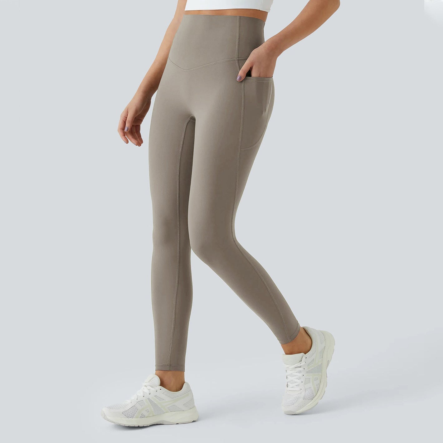 The Ultimate Seamless High-Waist Legging: Pocket-Friendly, No Front Seam, & Incredibly Naked Sensation